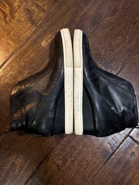 Linea Paolo - Felicia - Original Platform Wedge Sneaker Bootie Size 8